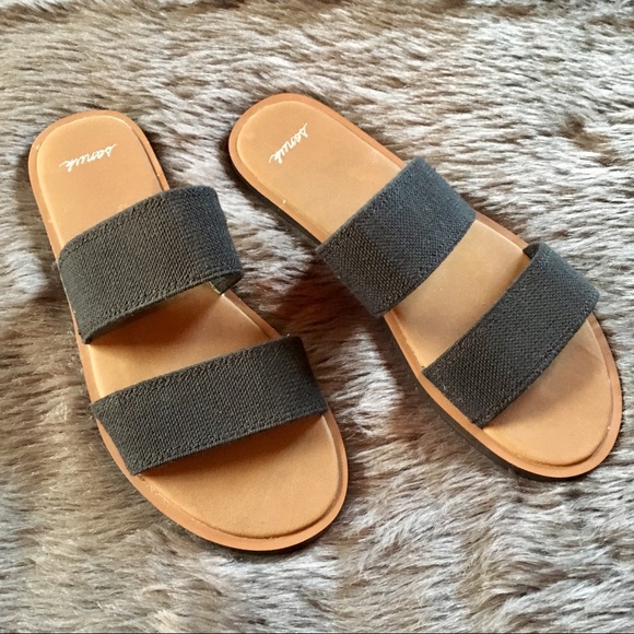 Sanuk Shoes - SANUK Black Double Strap Sandals Slides Stretch 6